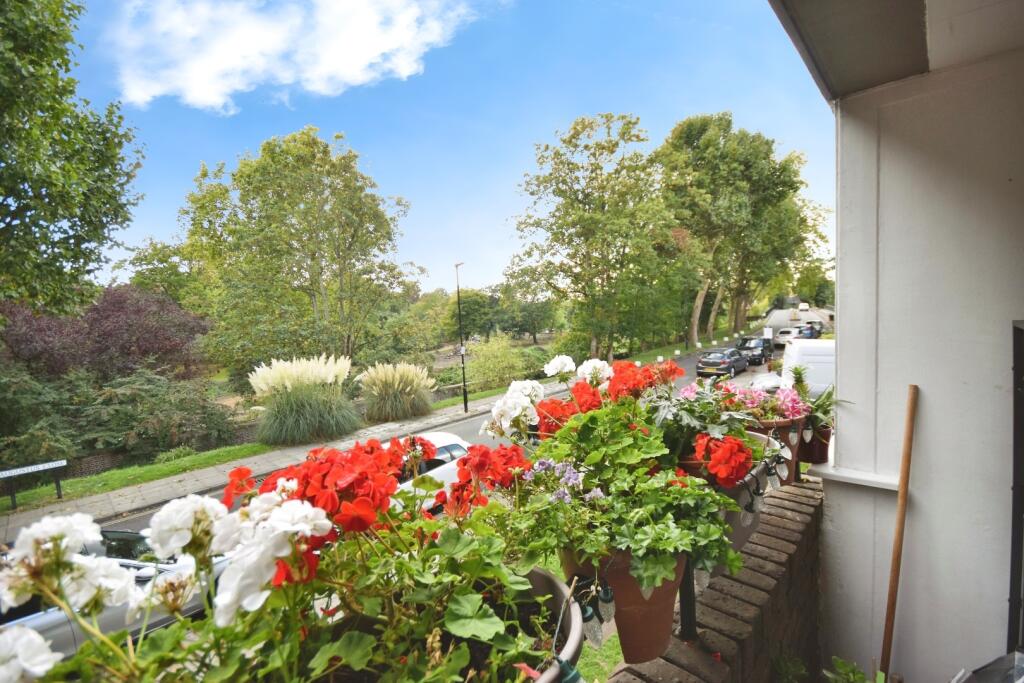 Main image of property: Galba Court, Brentford Dock