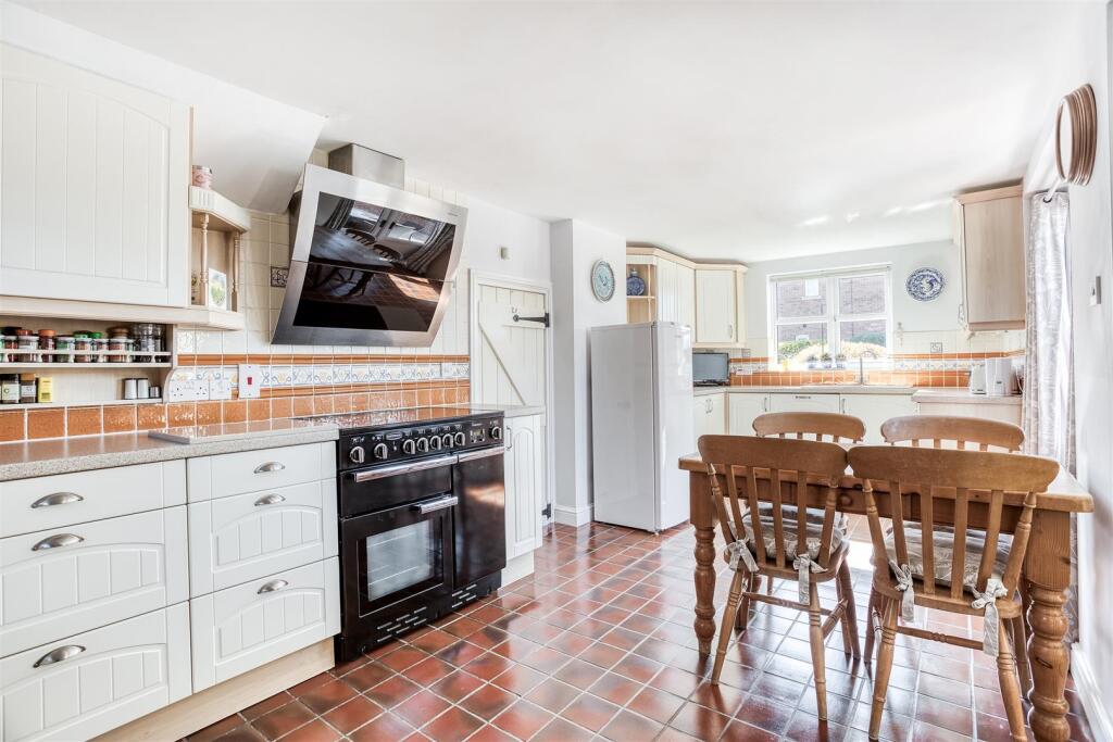 Meadowside, Sutton-On-The-Hill, Ashbourne photo 4