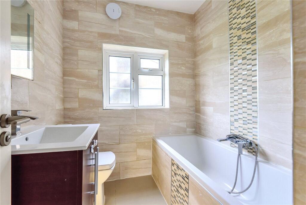 Apartment in London - View 3