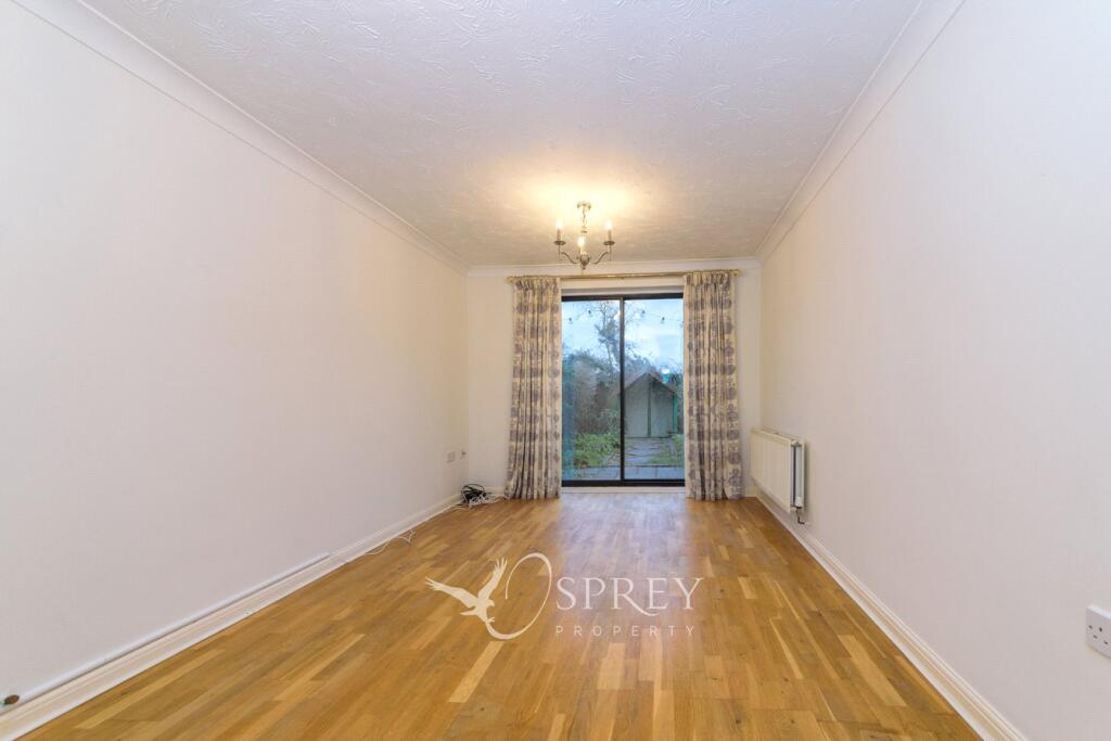 St. Christophers Drive, Oundle, Northamptonshire, PE8 photo 4