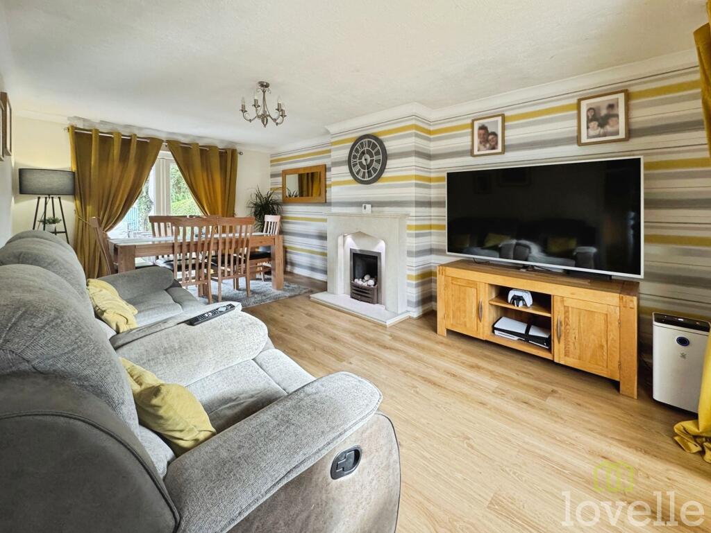 House in West Lindsey, Gainsborough - View 2
