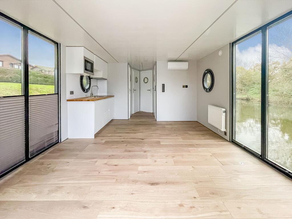 Apartment in Roedean, Brighton Marina - View 3
