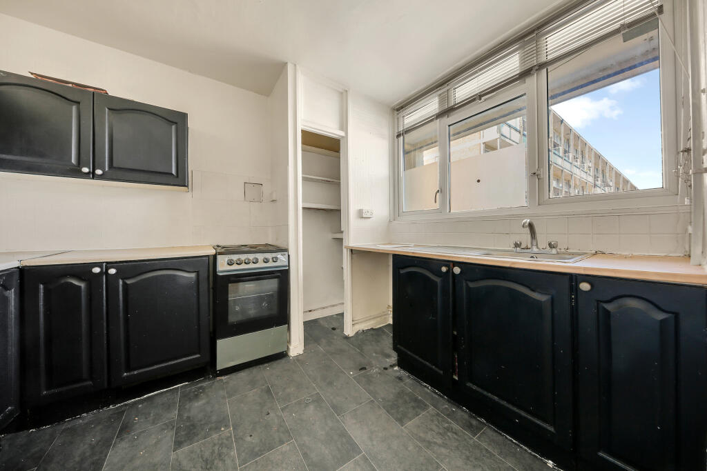 Cottage Street, E14 photo 4