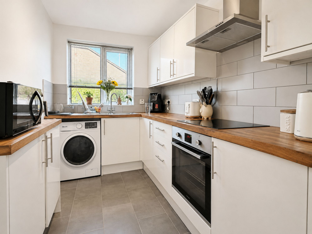 Apartment in Bournemouth - View 3