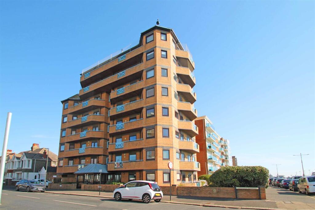 Main image of property: Kingsway, Hove BN3