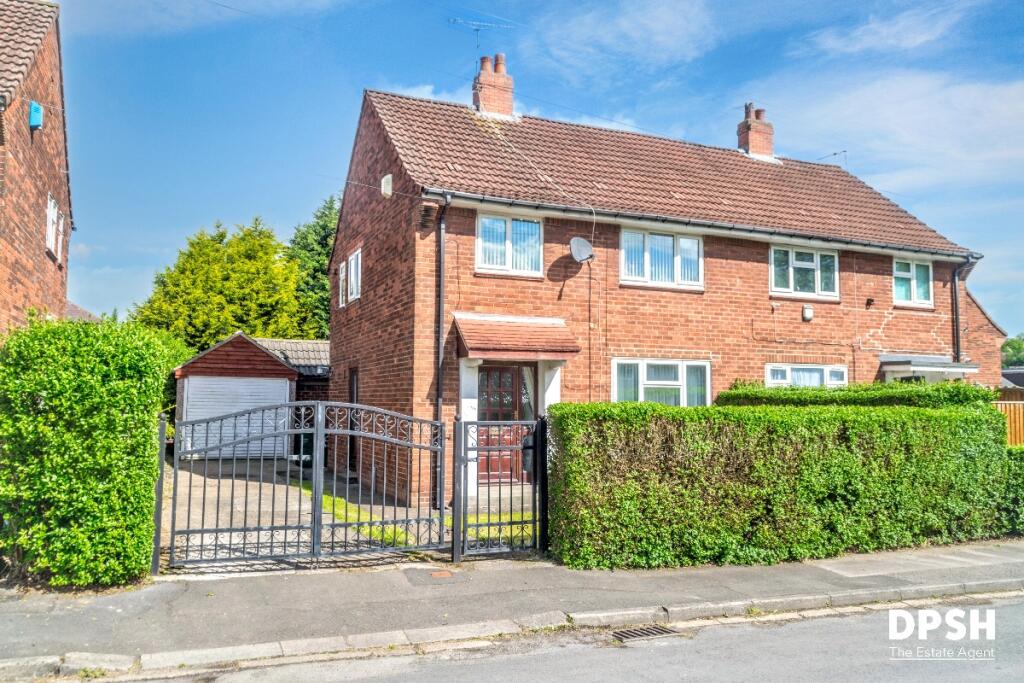 Main image of property: Stonebridge Grove, Leeds