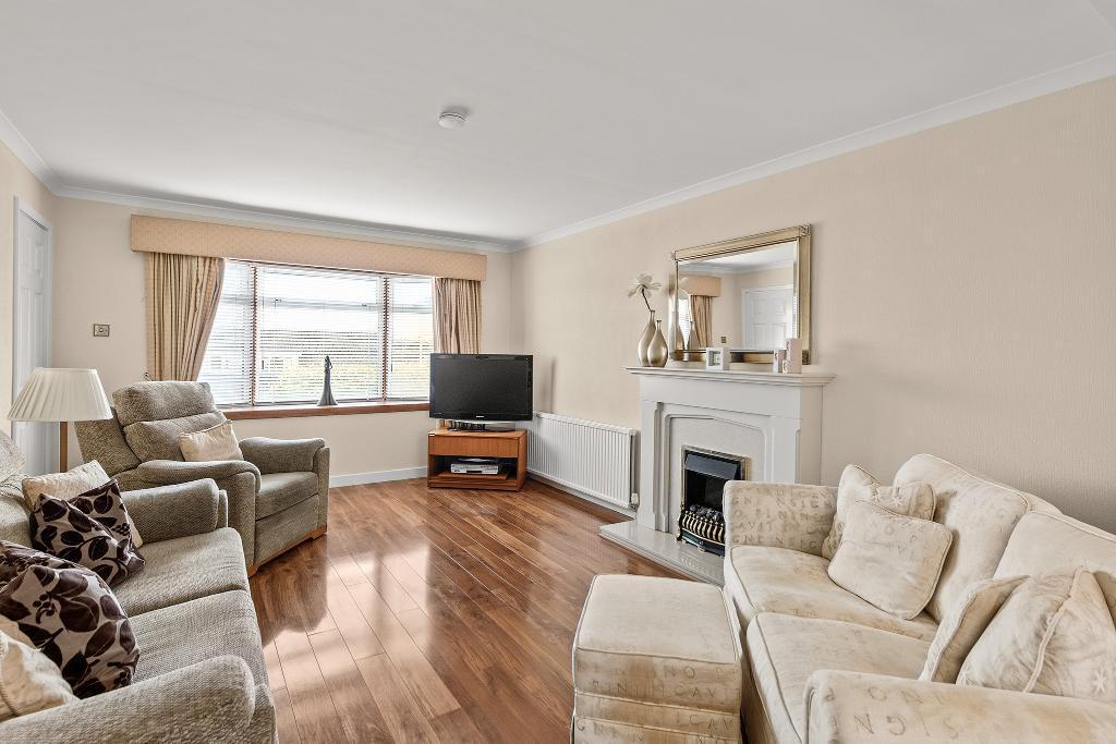 7, Nevis Crescent, Alloa, FK10 2BL photo 4