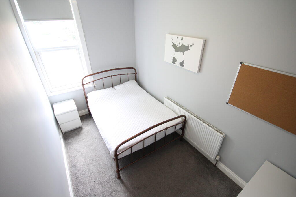 6 bedroom terraced house for rent