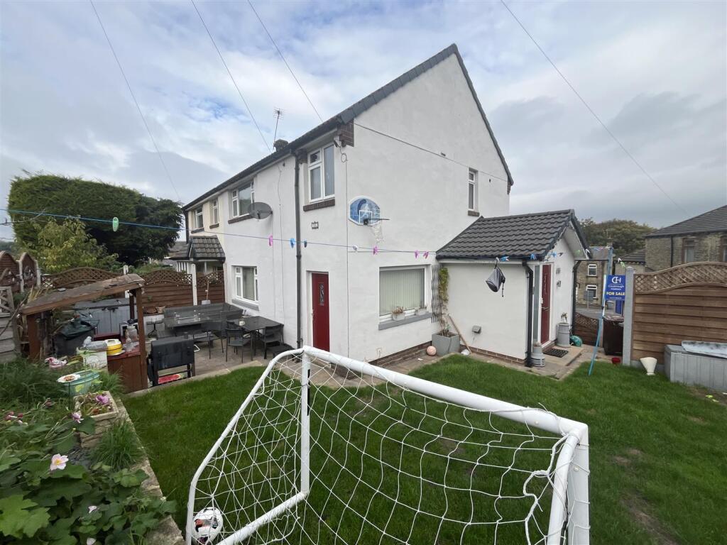 Main image of property: Greenside, Oakenshaw, Bradford