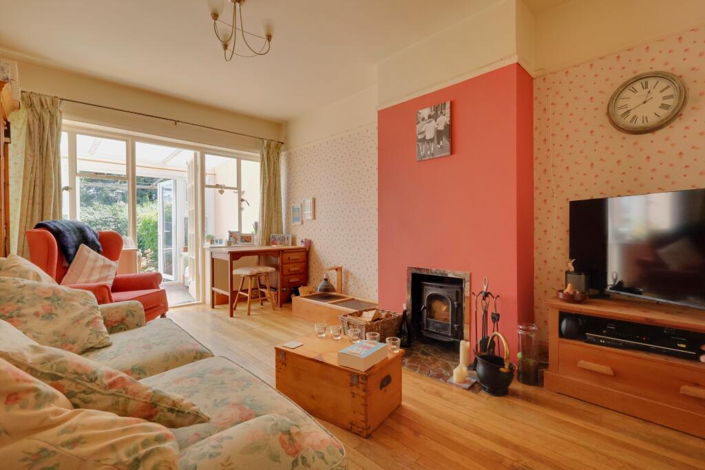 House in Havant, Hampshire - View 2