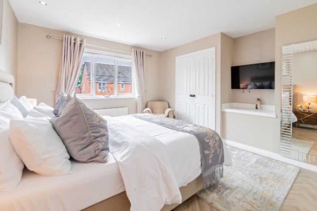 Additional image 19 of Short Let -  Great Barr, Birmingham- P4500