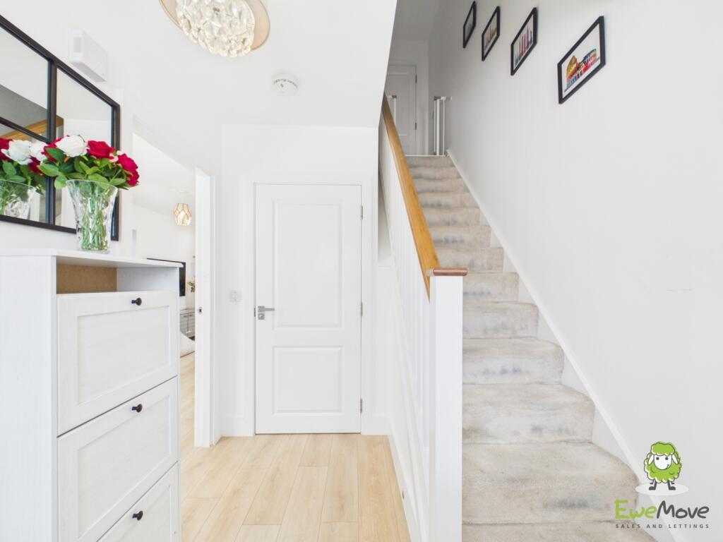 House in Basingstoke and Deane, Chineham - More