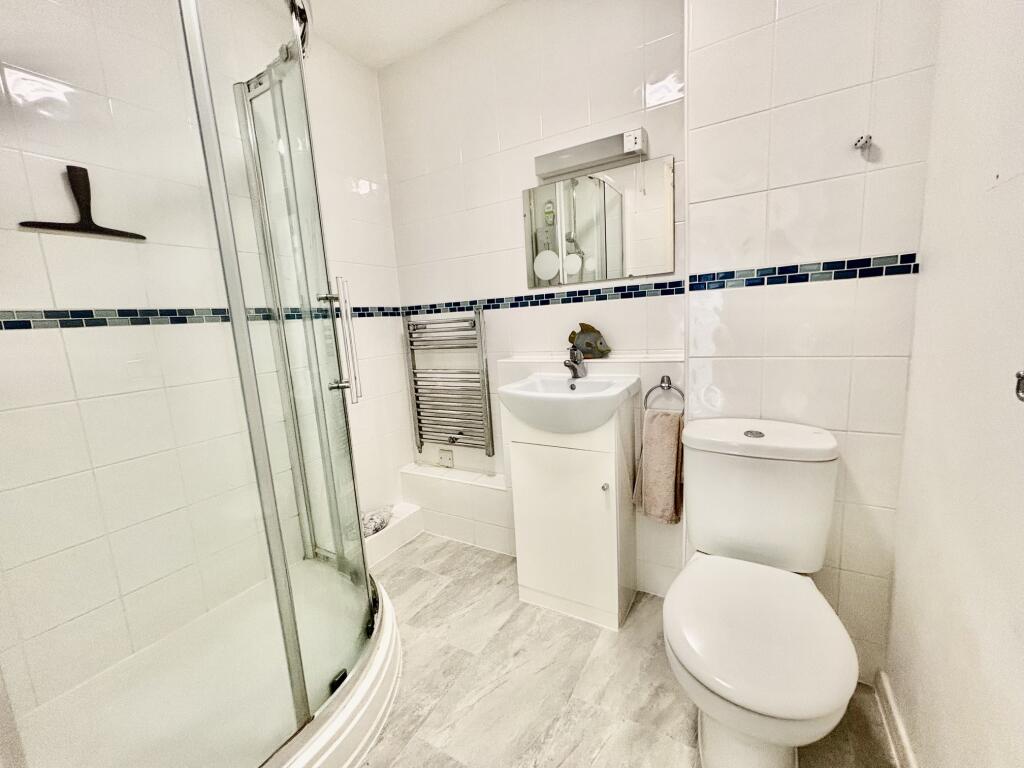Apartment in Chichester, Selsey - More