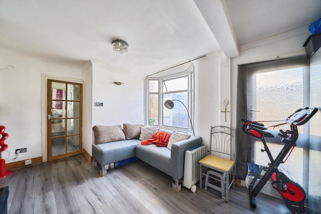 Morton Road, London, E15 - View 5