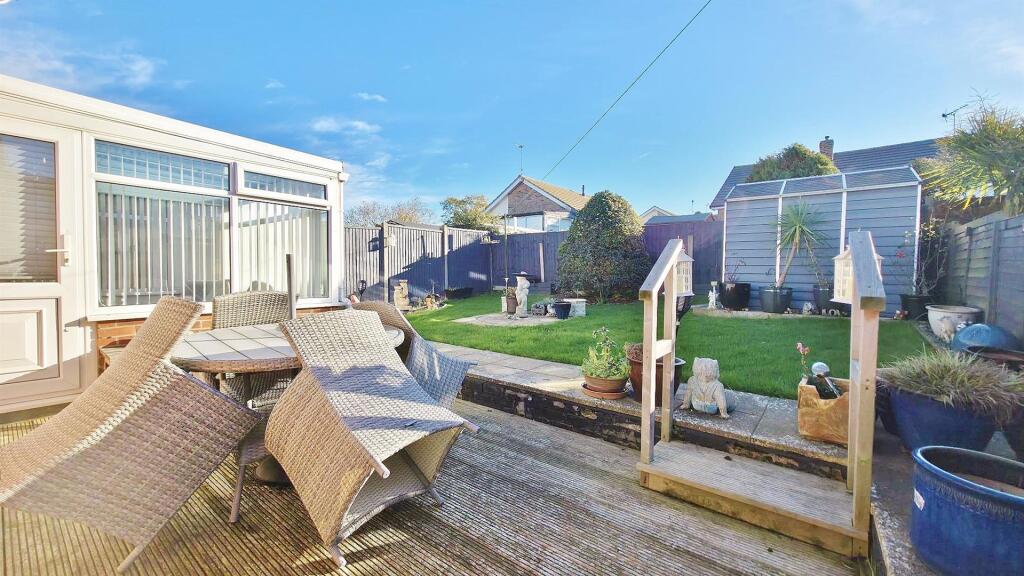 Walton Road, Walton-on-the-Naze, Essex photo 4