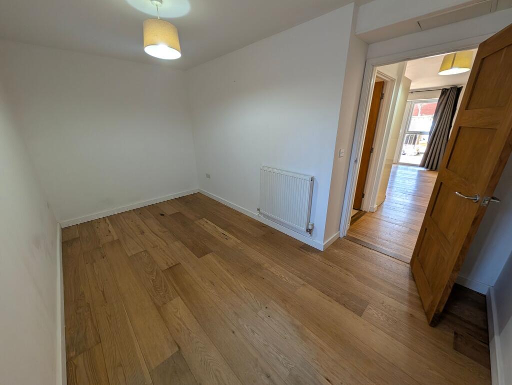 Apartment in Ipswich - View 4