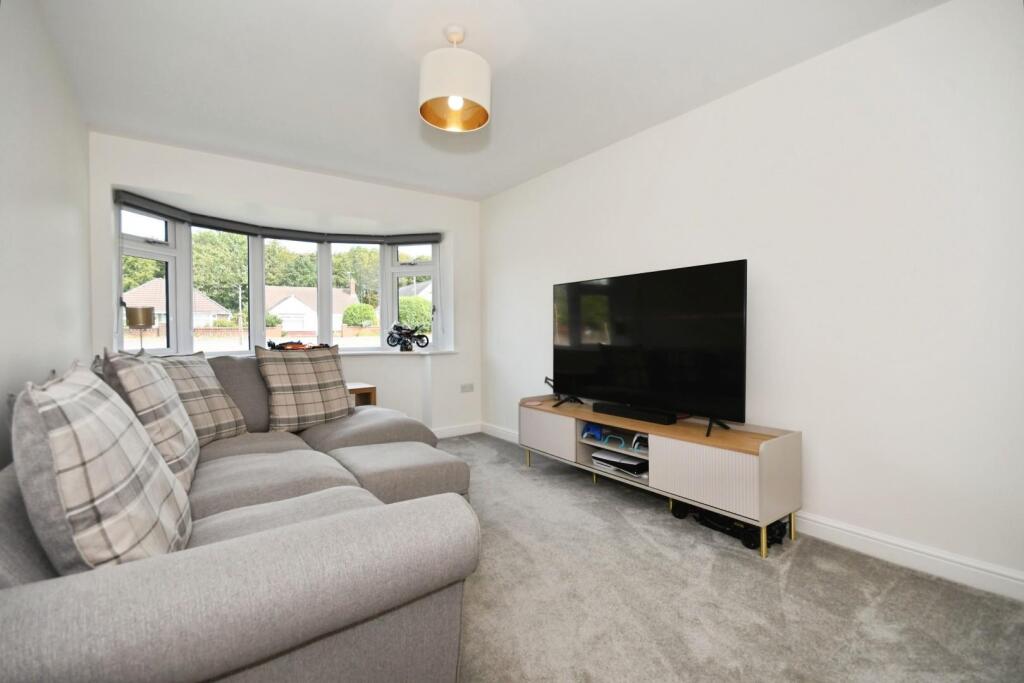 House in North East Derbyshire, North Wingfield - View 4