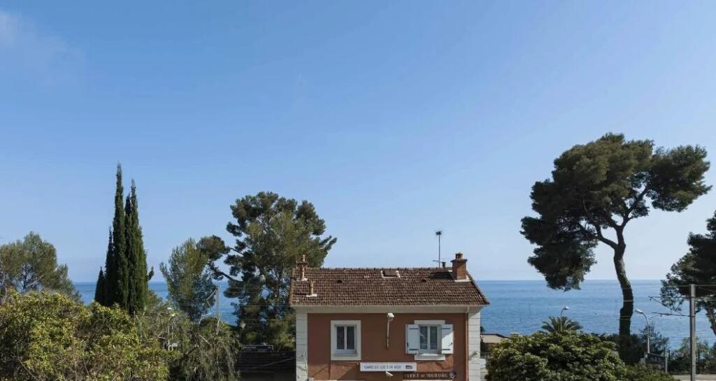 Main image of property: Provence-Alps-Cote d`Azur, Alpes-Maritimes, Èze