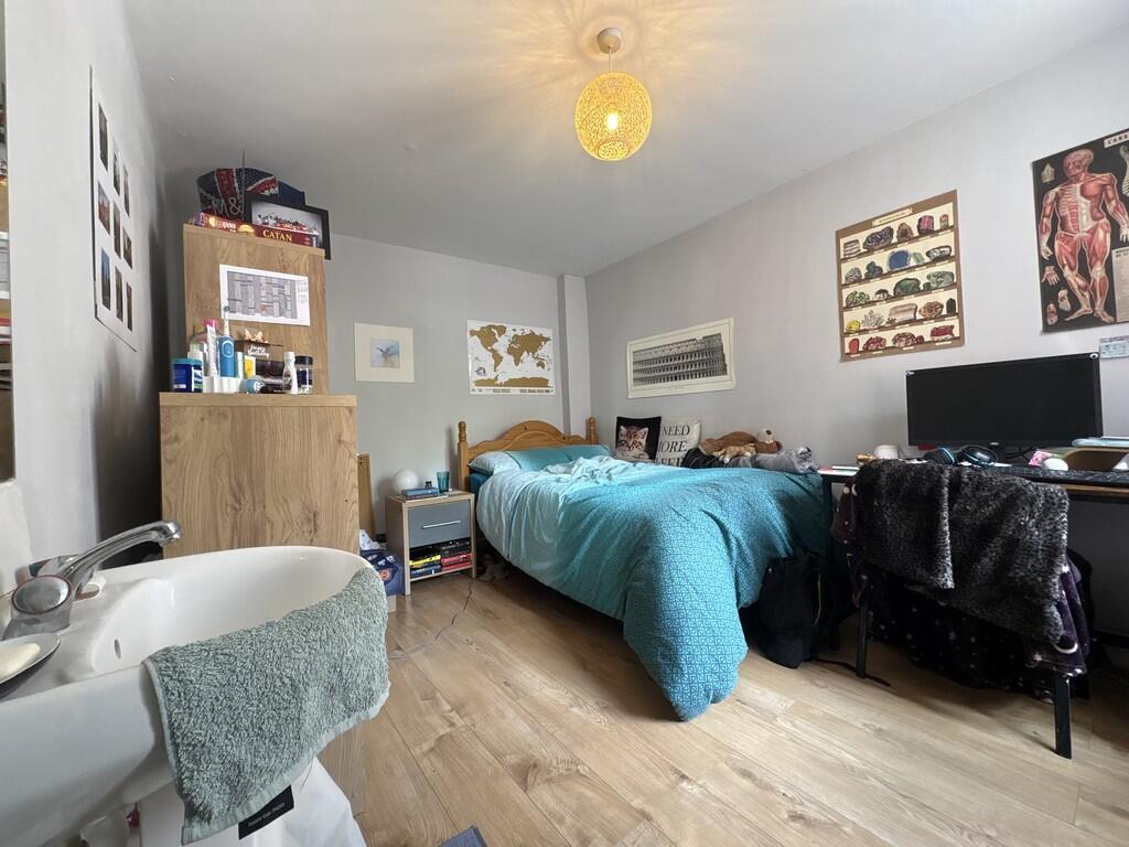 Main image of property: Milton Road, Southampton