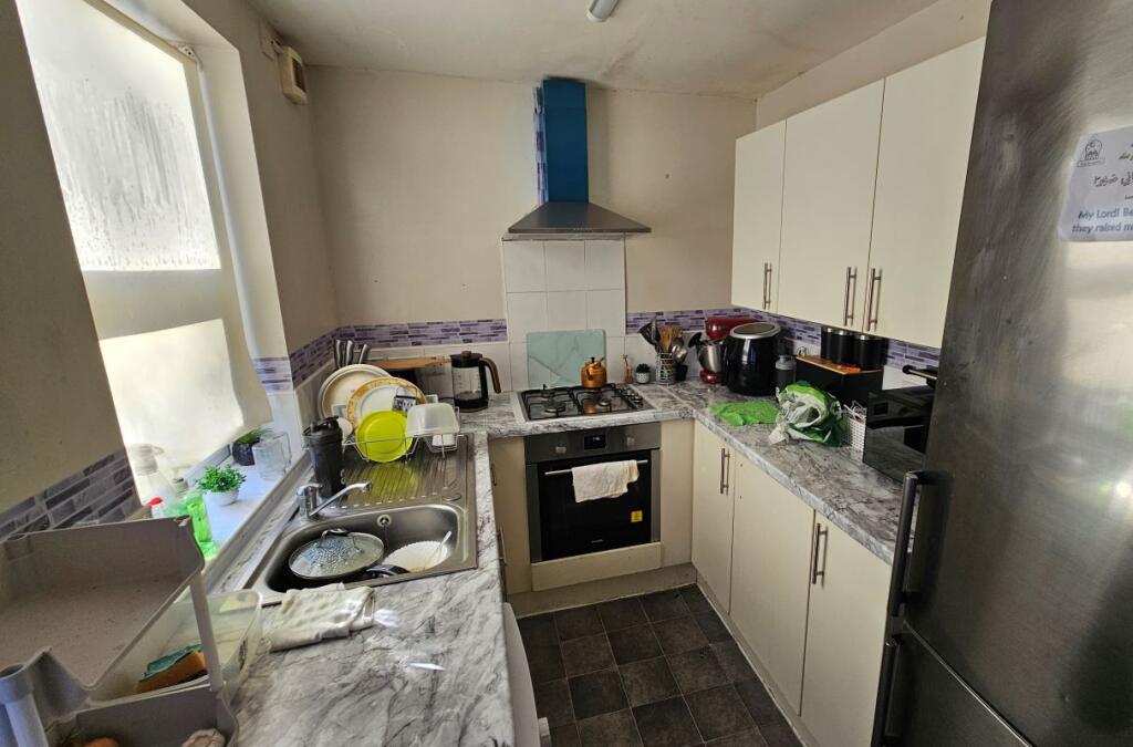 12 Bearwood Road, Smethwick, West Midlands, B66 4HH - View 5