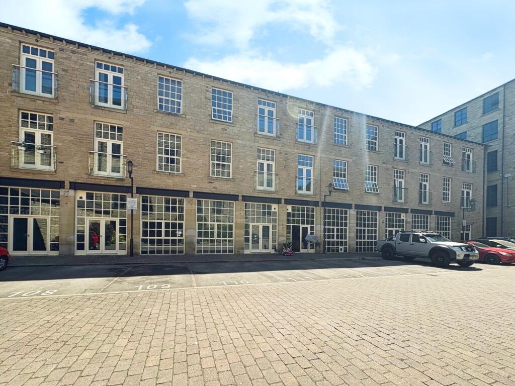2-bed apartment on 7, Firth Street, Huddersfield, West Yorkshire, HD1, £115,000