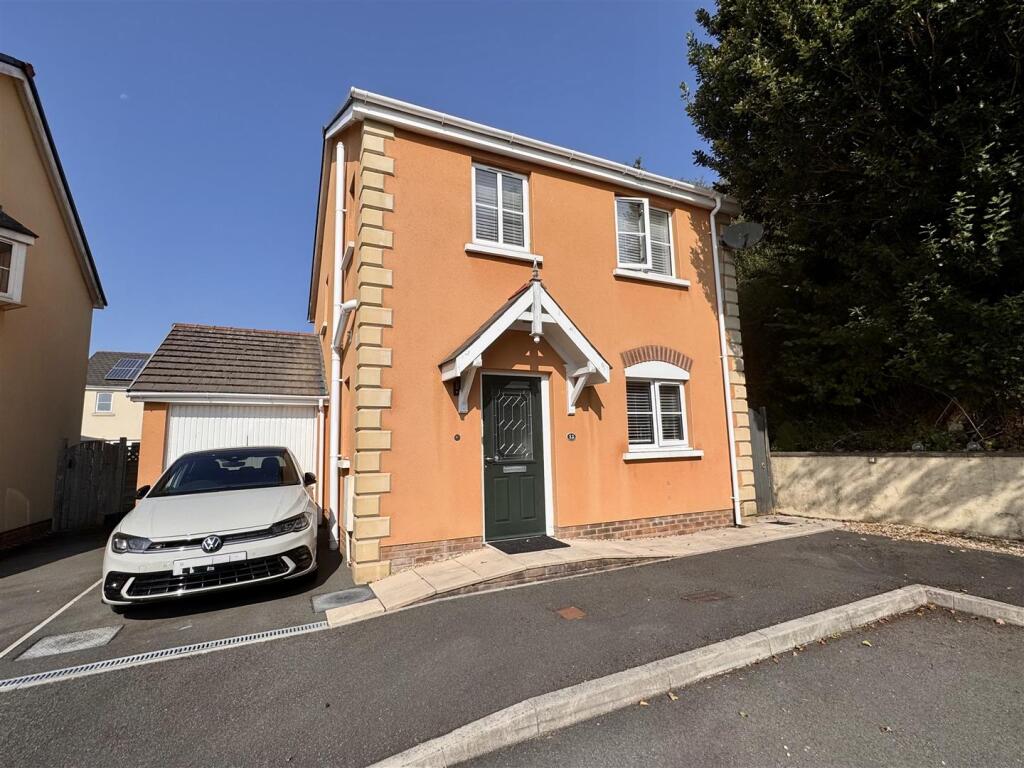 Main image of property: Tirydderwen, Cross Hands, Llanelli