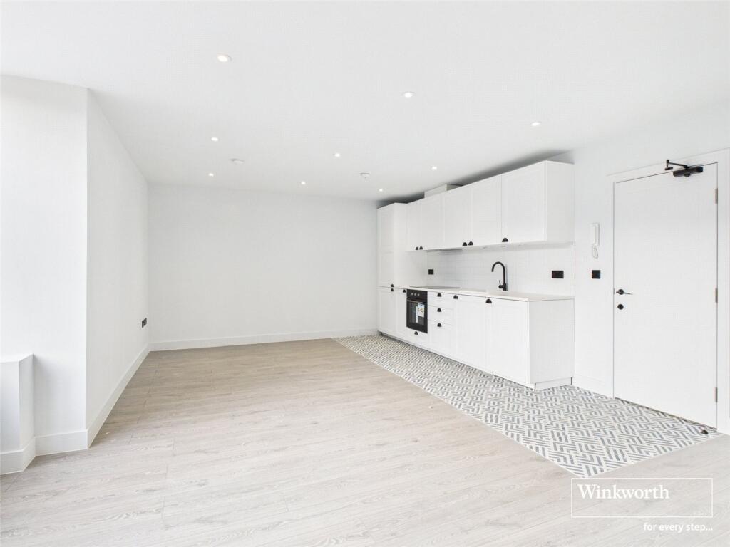 Main image of property: London Road, Newbury, Berkshire, RG14