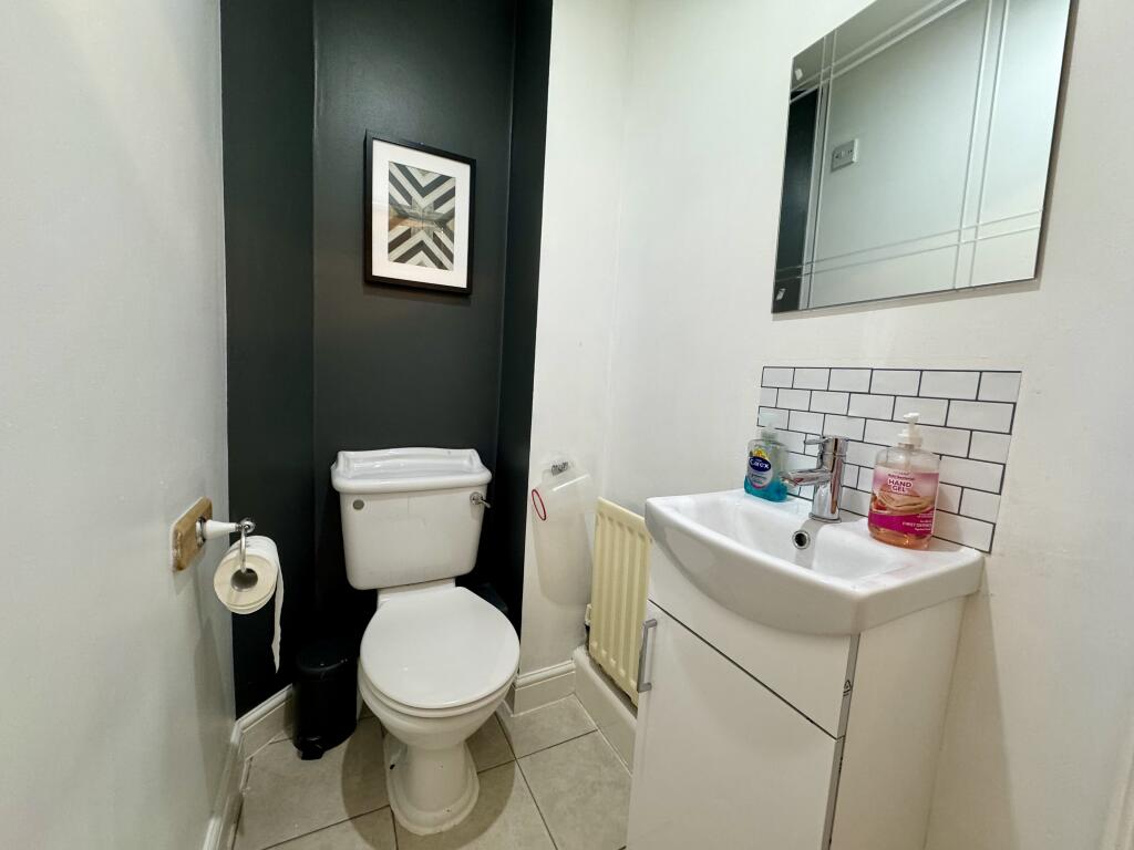 House in Sheffield - View 5