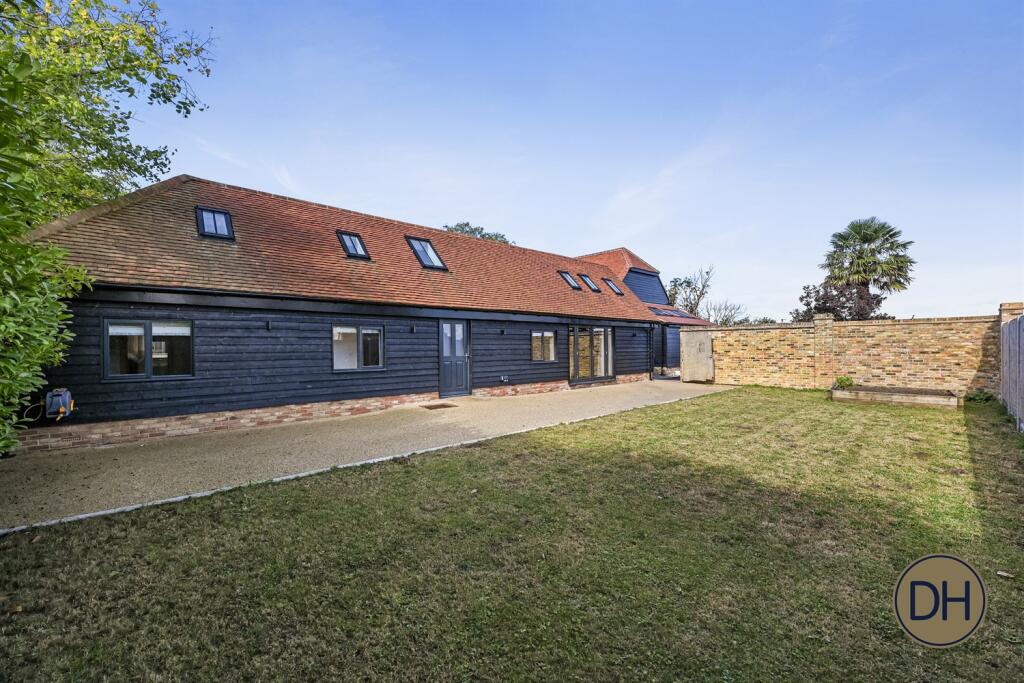 Main image of property: Primrose Cottage, Threshers Bush, Essex CM17