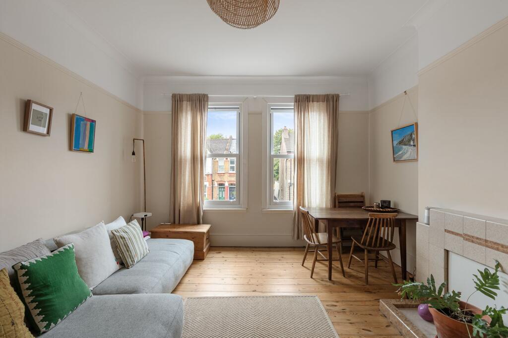Apartment in London - View 4