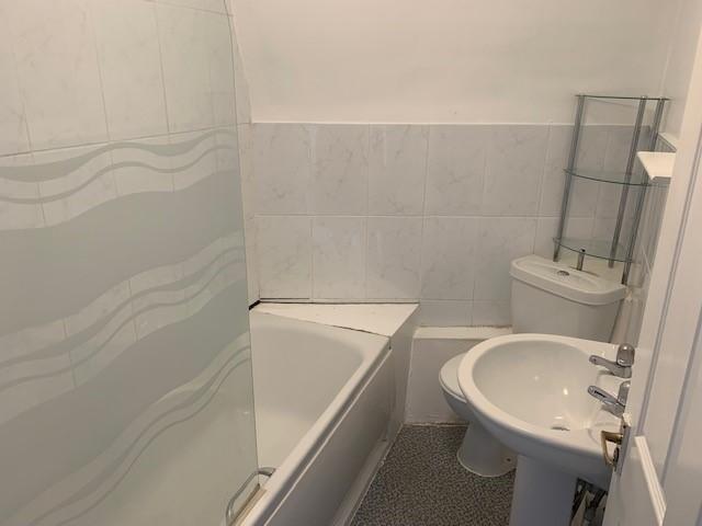 Apartment in Northampton - View 5