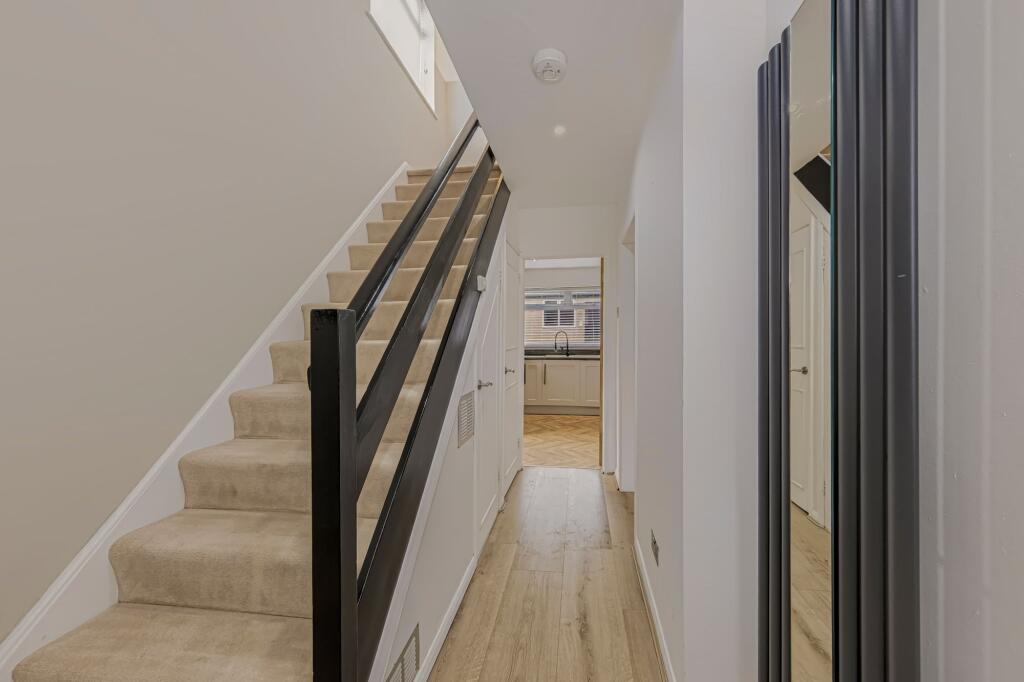 House in Stoke-on-Trent - View 2