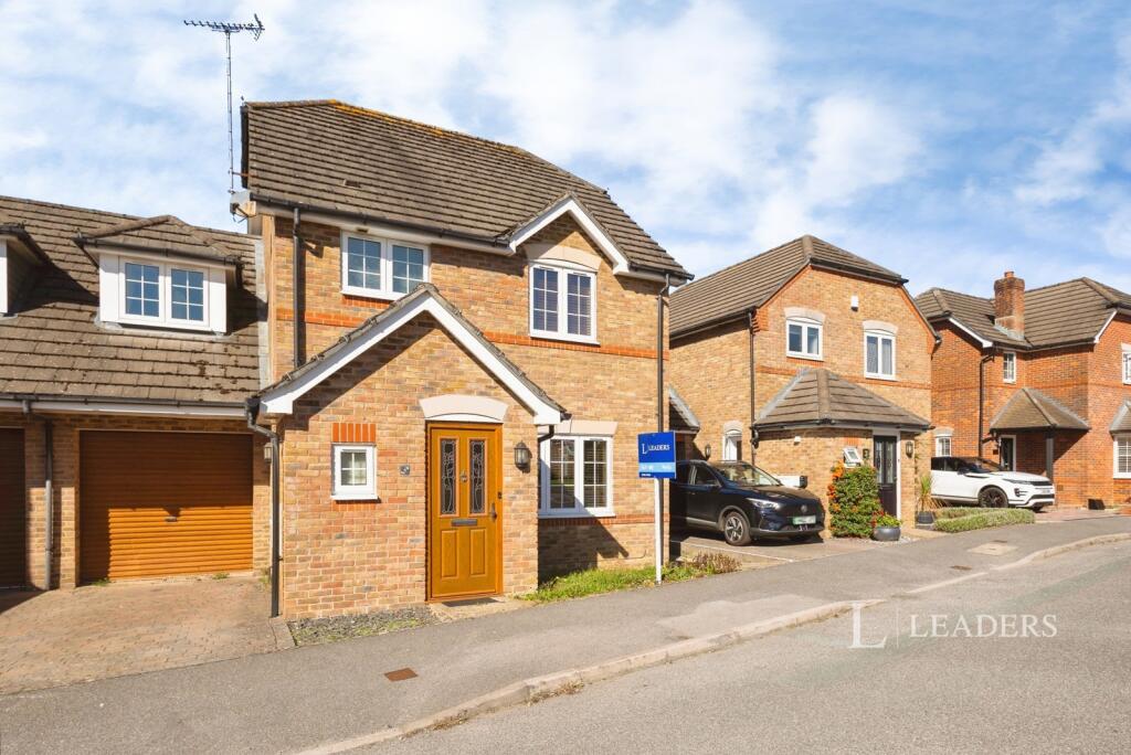 Main image of property: Trafalgar Rise, Clanfield, Waterlooville, PO8