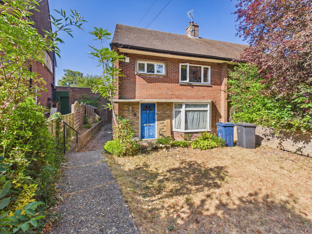 Main image of property: The Crescent, Princes Risborough, Buckinghamshire