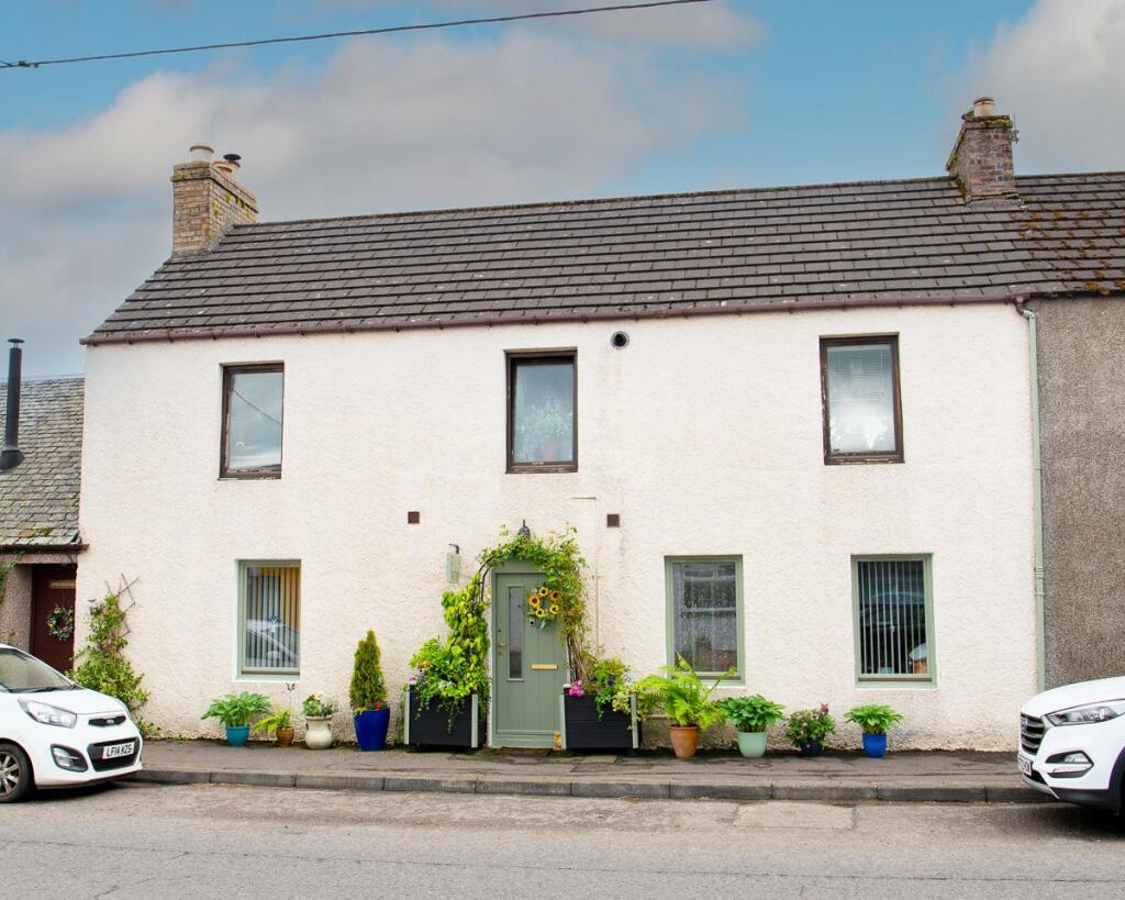 Main image of property: Parfour, Main Road, Aberuthven, PH3 1HE