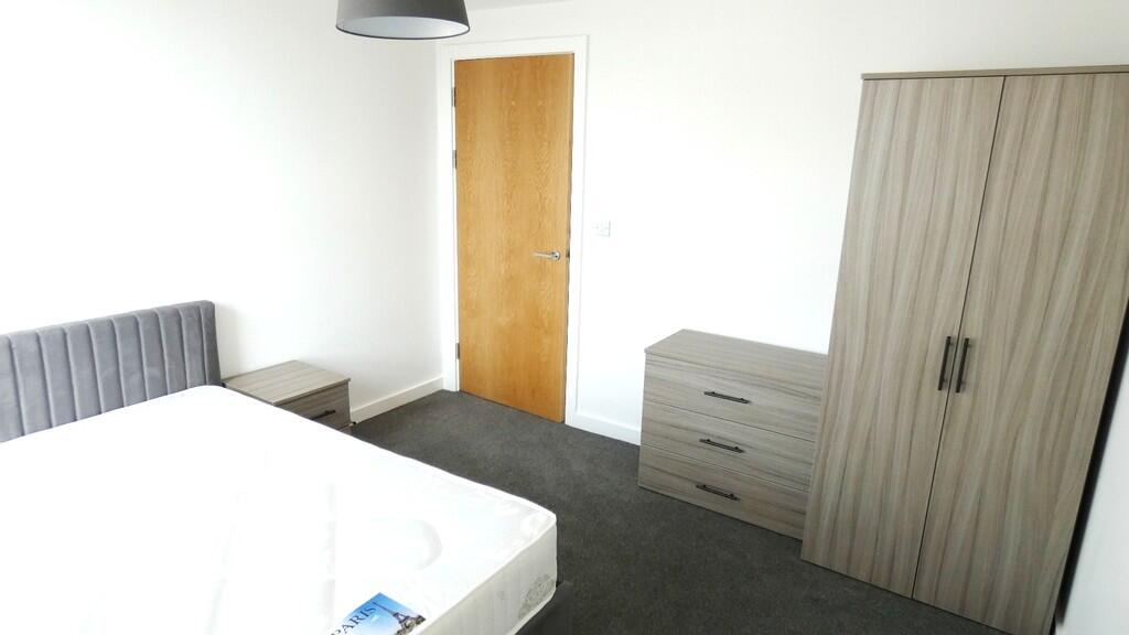 Apartment in Preston - View 5
