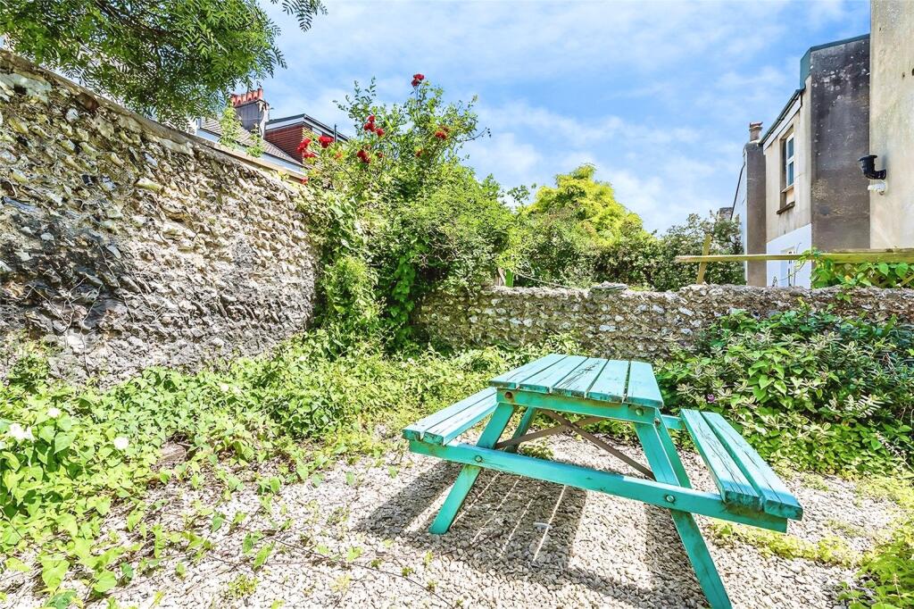 Property photo 8