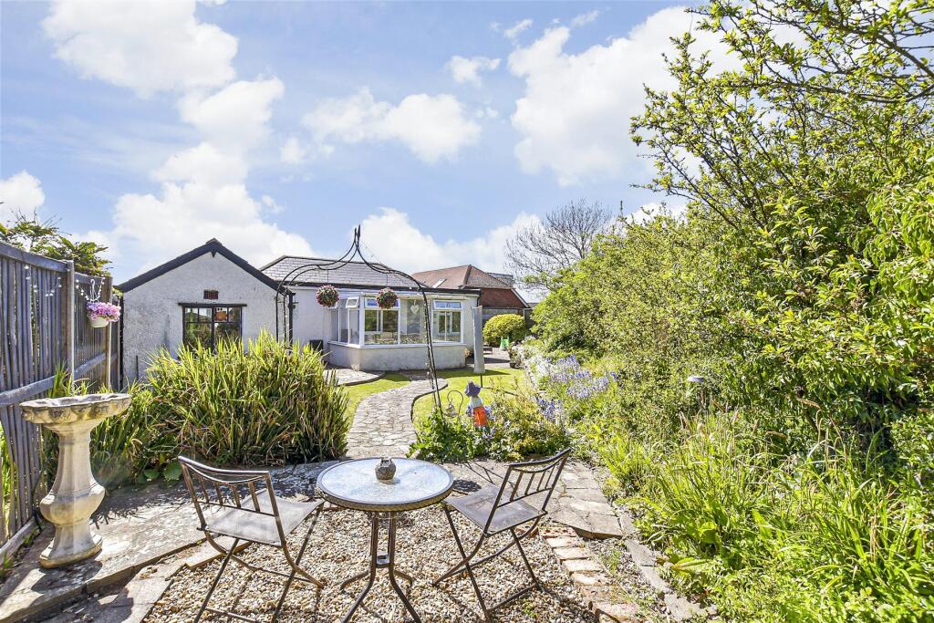 House in Canterbury - View 3