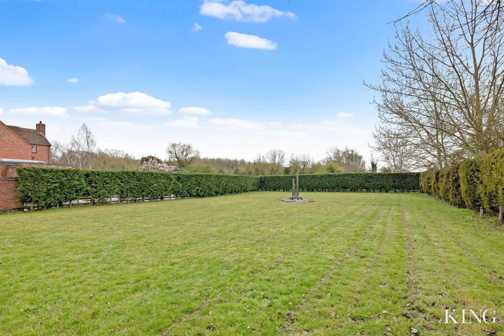 Worcester Road, Knowle Fields, Alcester photo 3