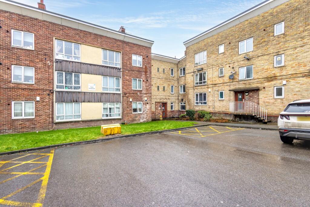 Main image of property: York Crescent, Bingley, BD16