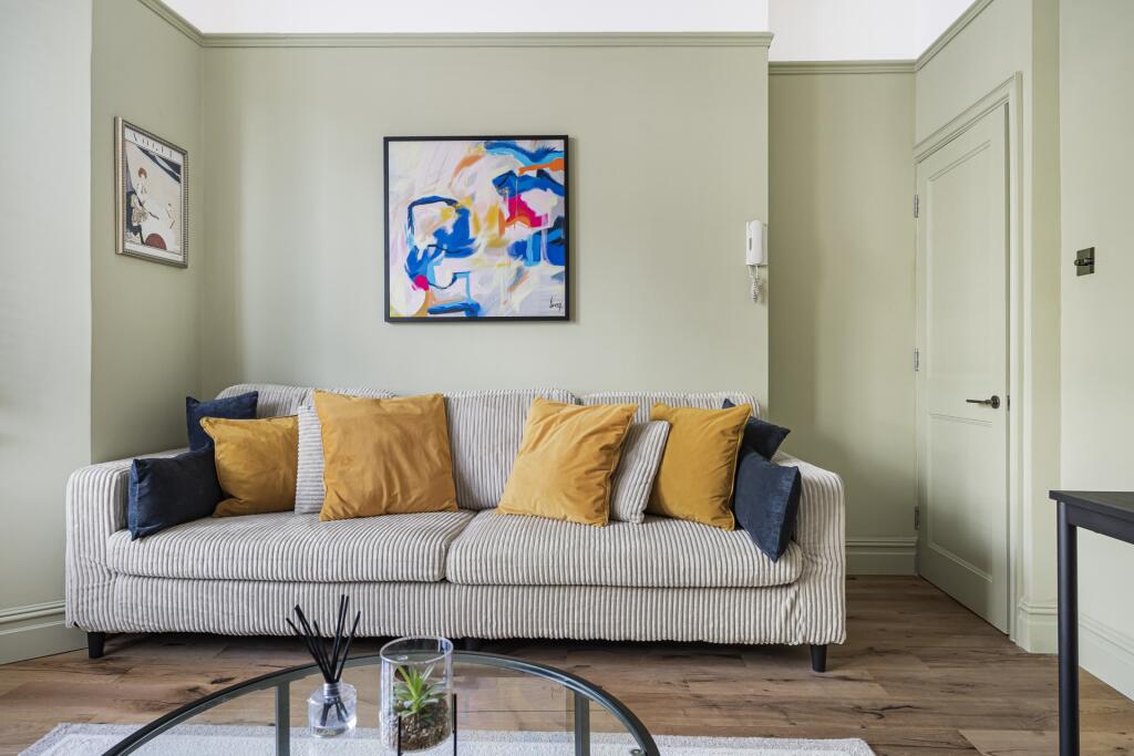 Main image of property: Kilburn Lane, Westminster, W10
