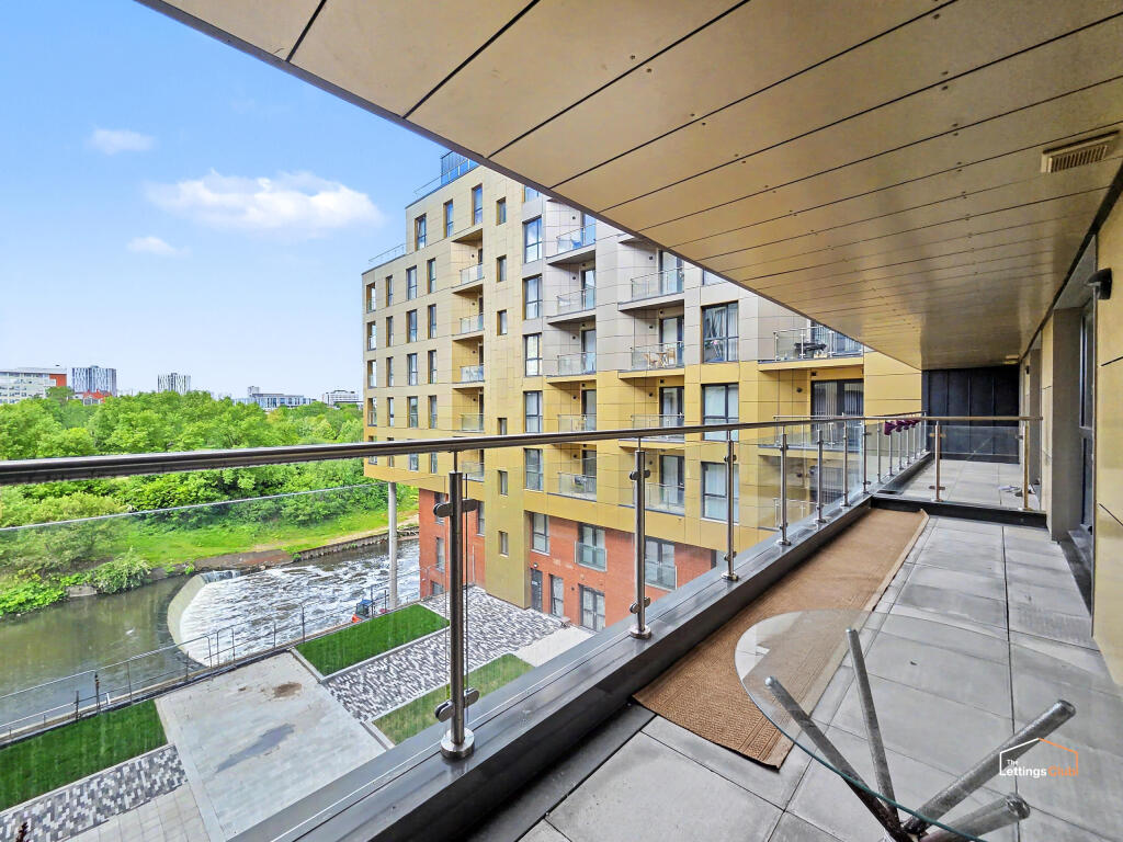 Main image of property: Apartment 314, Adelphi Wharf 3, 7 Adelphi Street, Salford, Greater Manchester