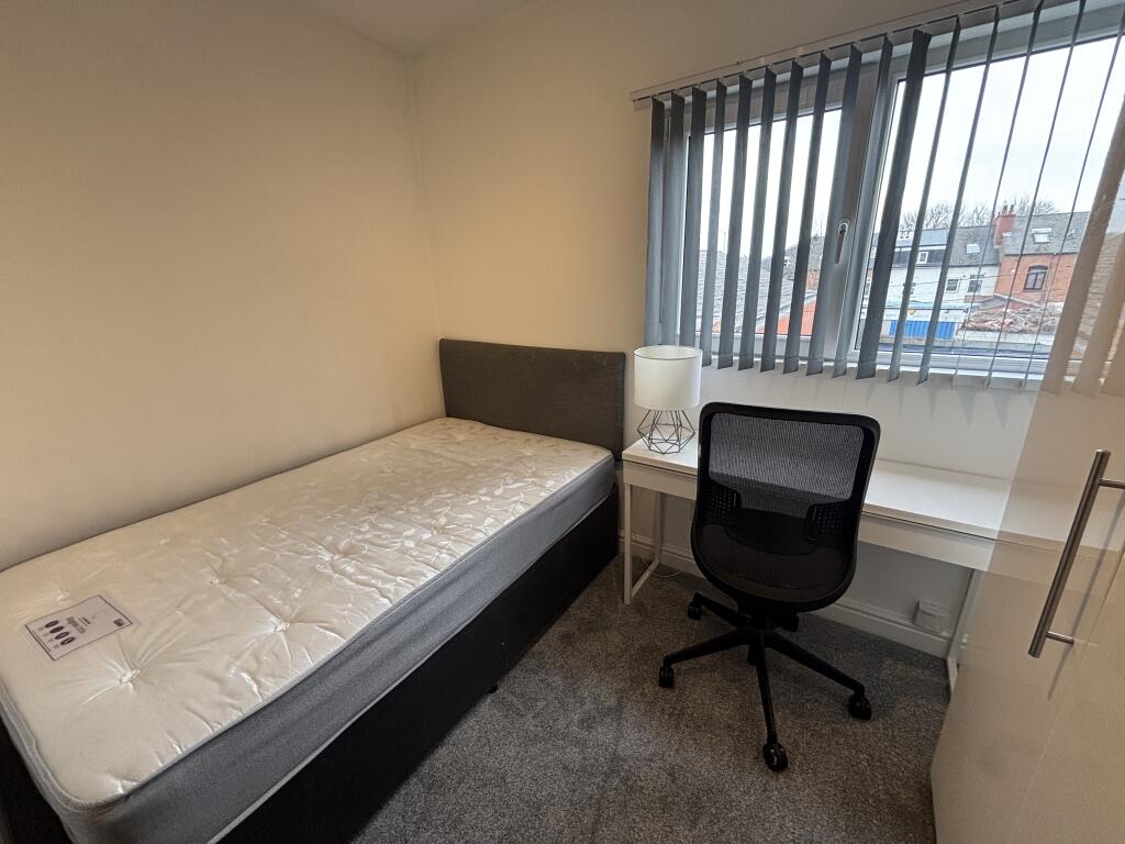 Main image of property: Bristol Road, Selly Oak, BIRMINGHAM