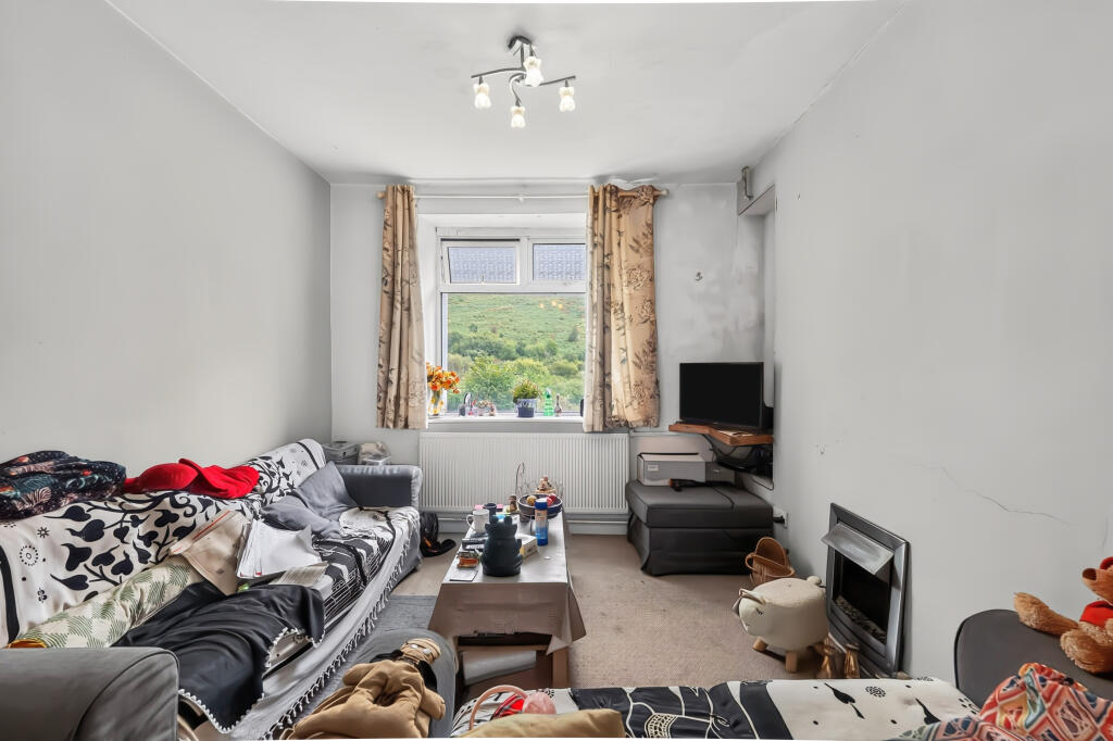 House in Cardiff, Ogmore Valley - View 3