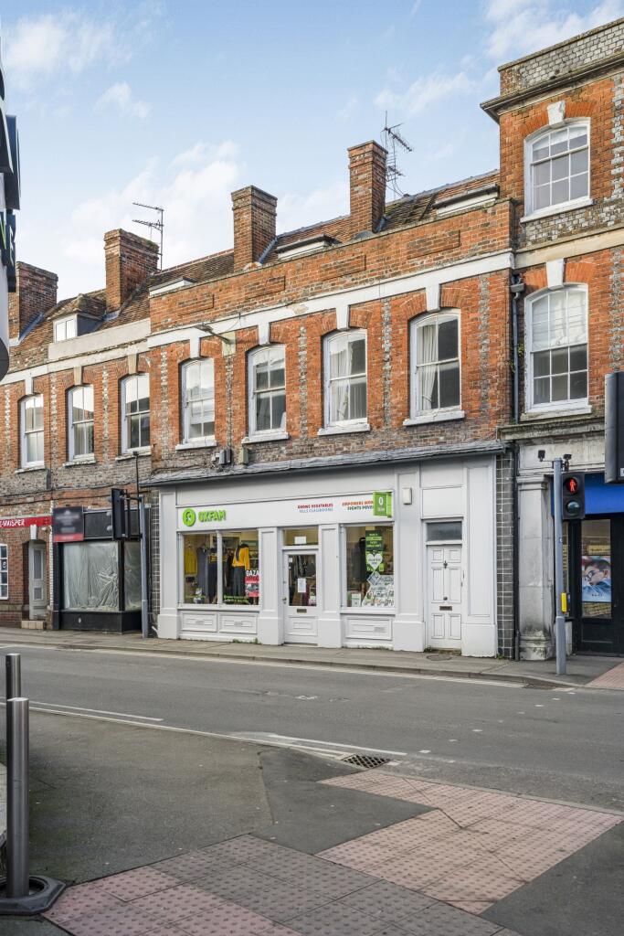 Main image of property: High Street, Wallingford, Oxfordshire, OX10