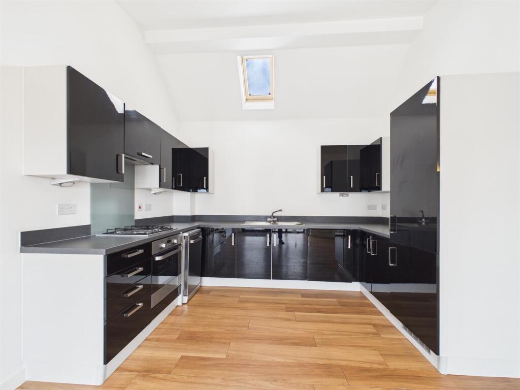 House in Bristol, Hanham Hall, Hanham Abbots - View 5