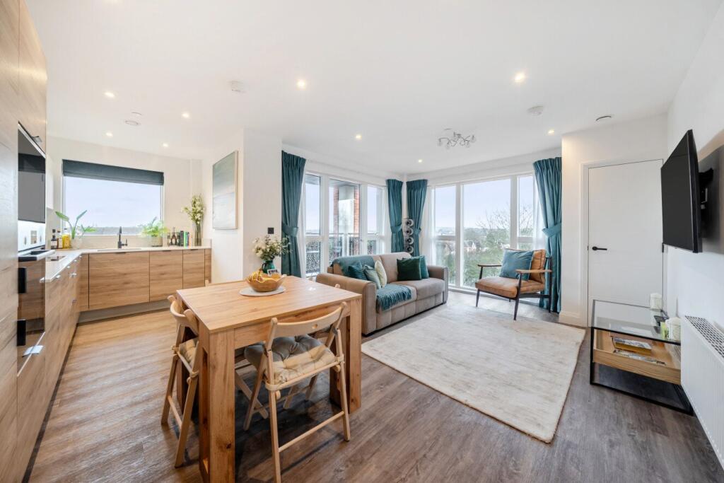 Main image of property: Grove Park Road, London, SE9