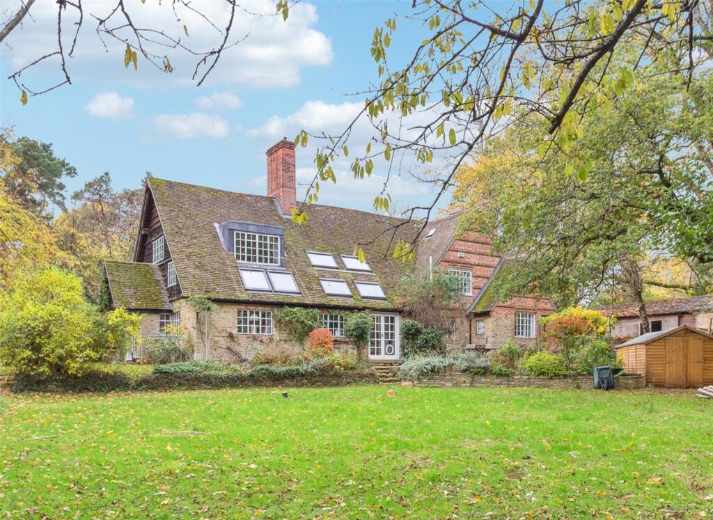 Main image of property: The Ridgeway, Boars Hill, Oxfordshire, OX1