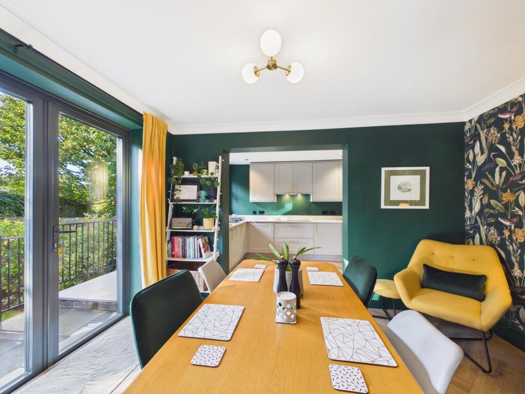 House in North East Derbyshire, Greendale, Dronfield - View 4