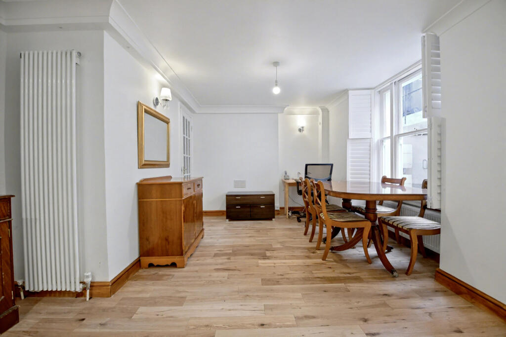 Apartment in London - View 3